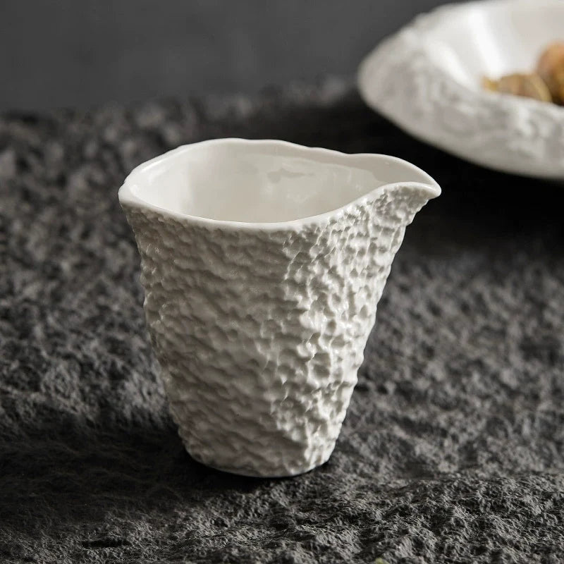 Textured Rock-Style Ceramic Sauce Cup – White Pouring Jug for Gravy, Milk or Coffee
