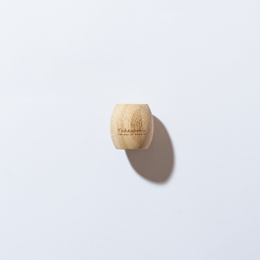 Brosse à dents en bambou infusée au charbon de bambou