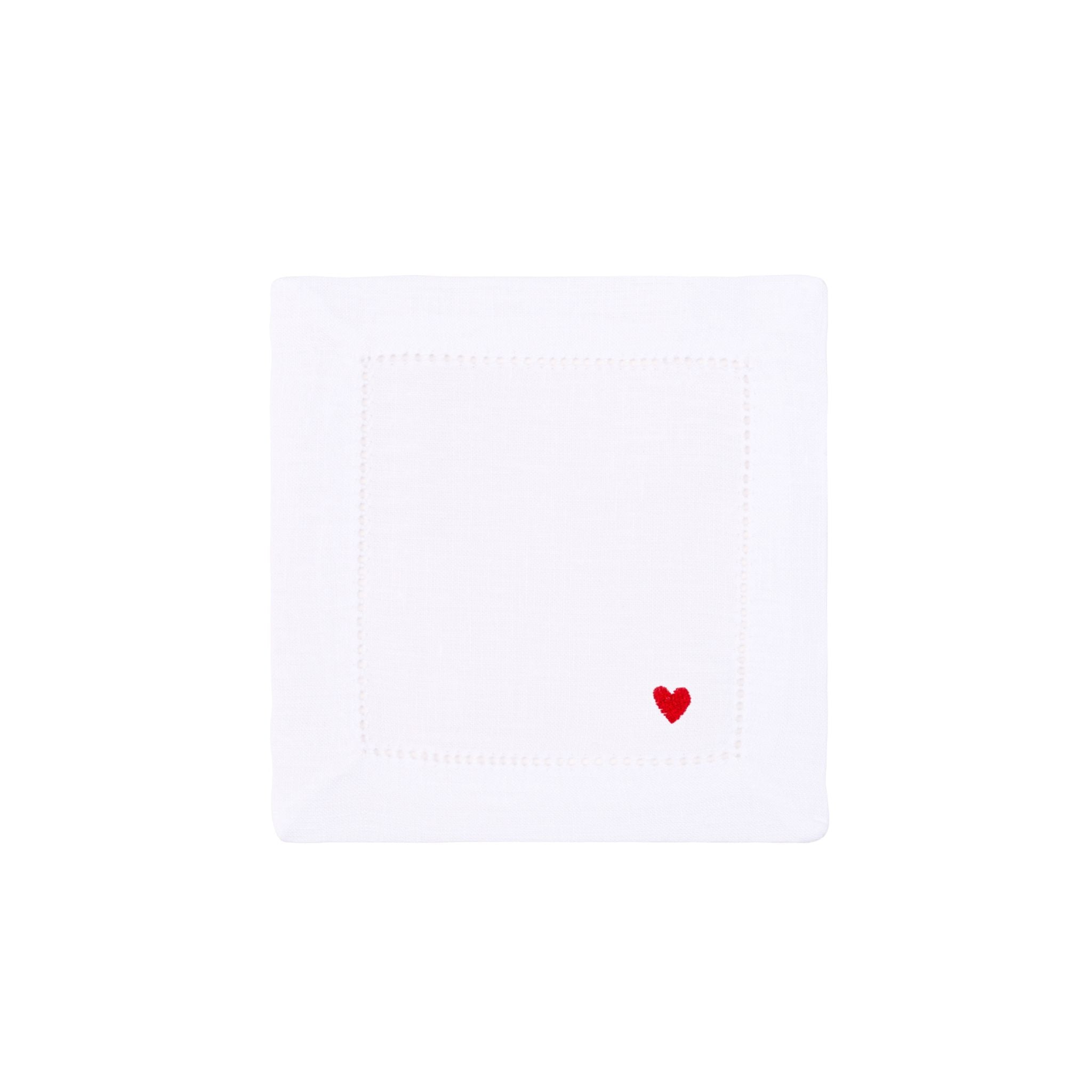 Mafra cotton table linen with embroidered hearts
