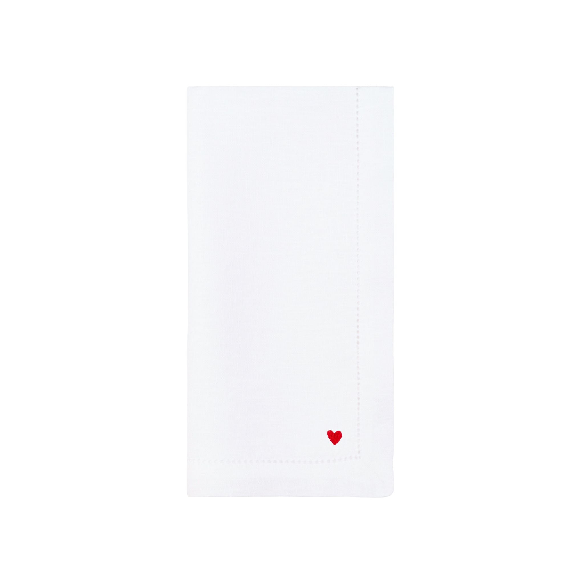 Mafra cotton table linen with embroidered hearts